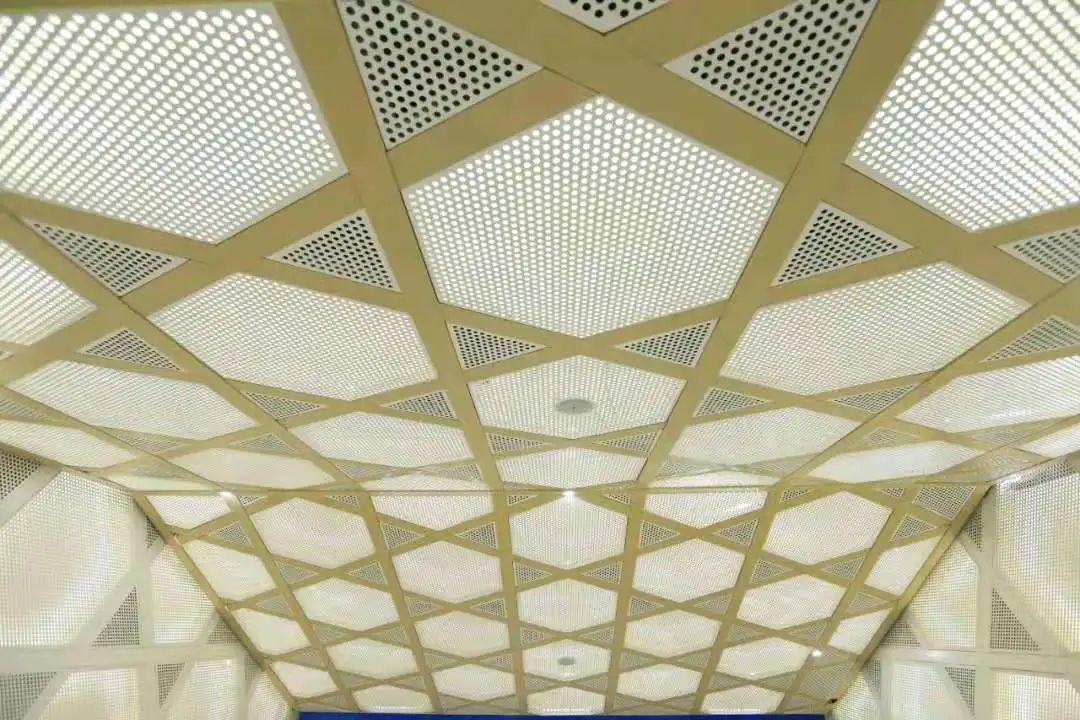 不要羡慕抖音上的键盘钢琴楼梯，现在马上去3号线打卡吧